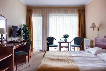 Фото номера Стандартный двухместный номер с 1 кроватью Отель Hotel Magellan г. Bronisławów 2